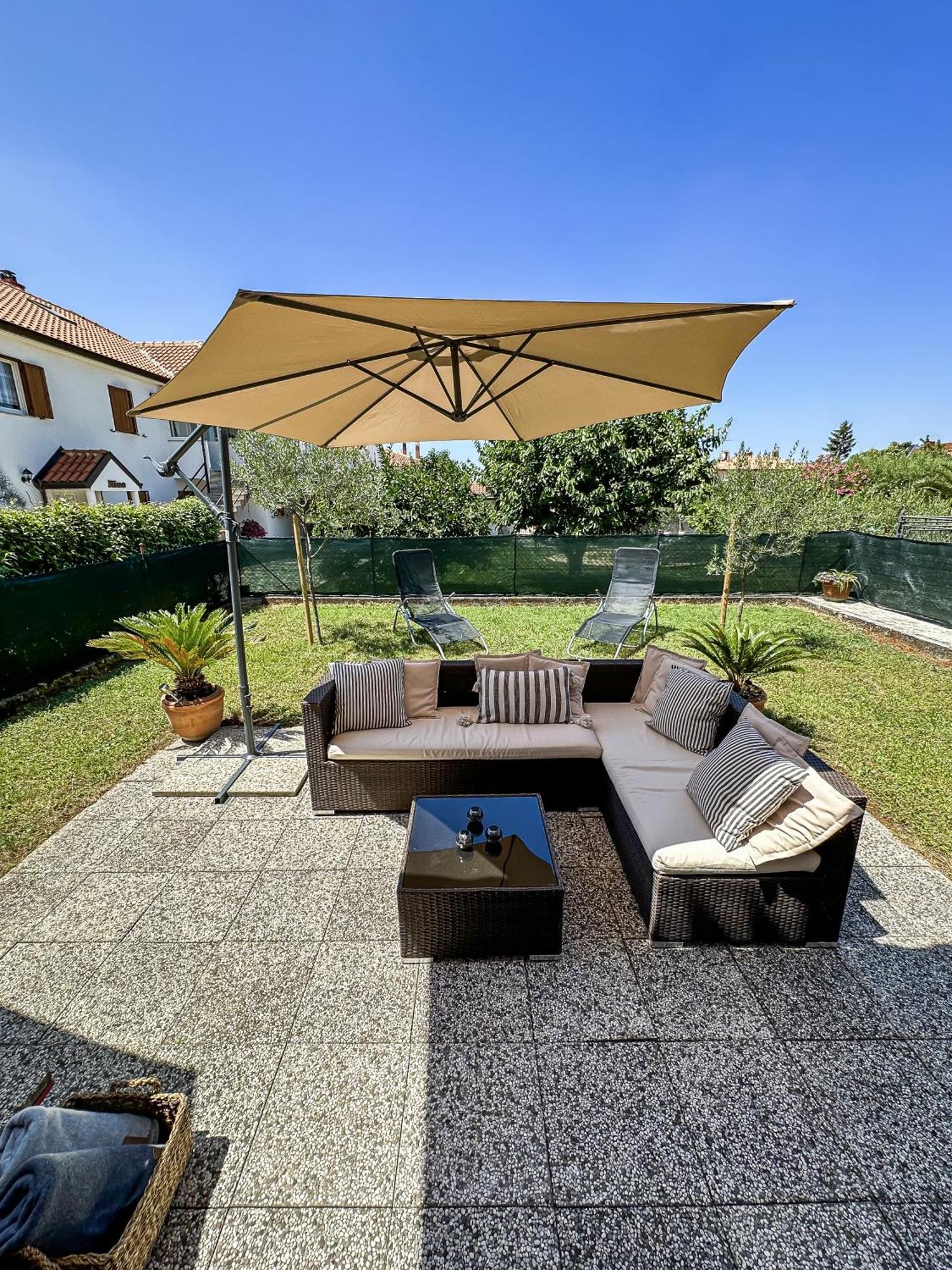 Apartments Dent Umag Buitenkant foto